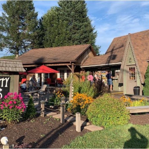 Front of The Blueberry Haus