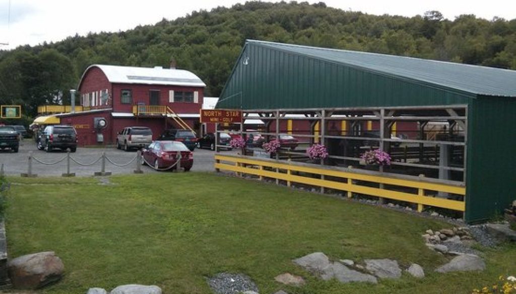 North Start Pizza, Mini Golf and Bowling